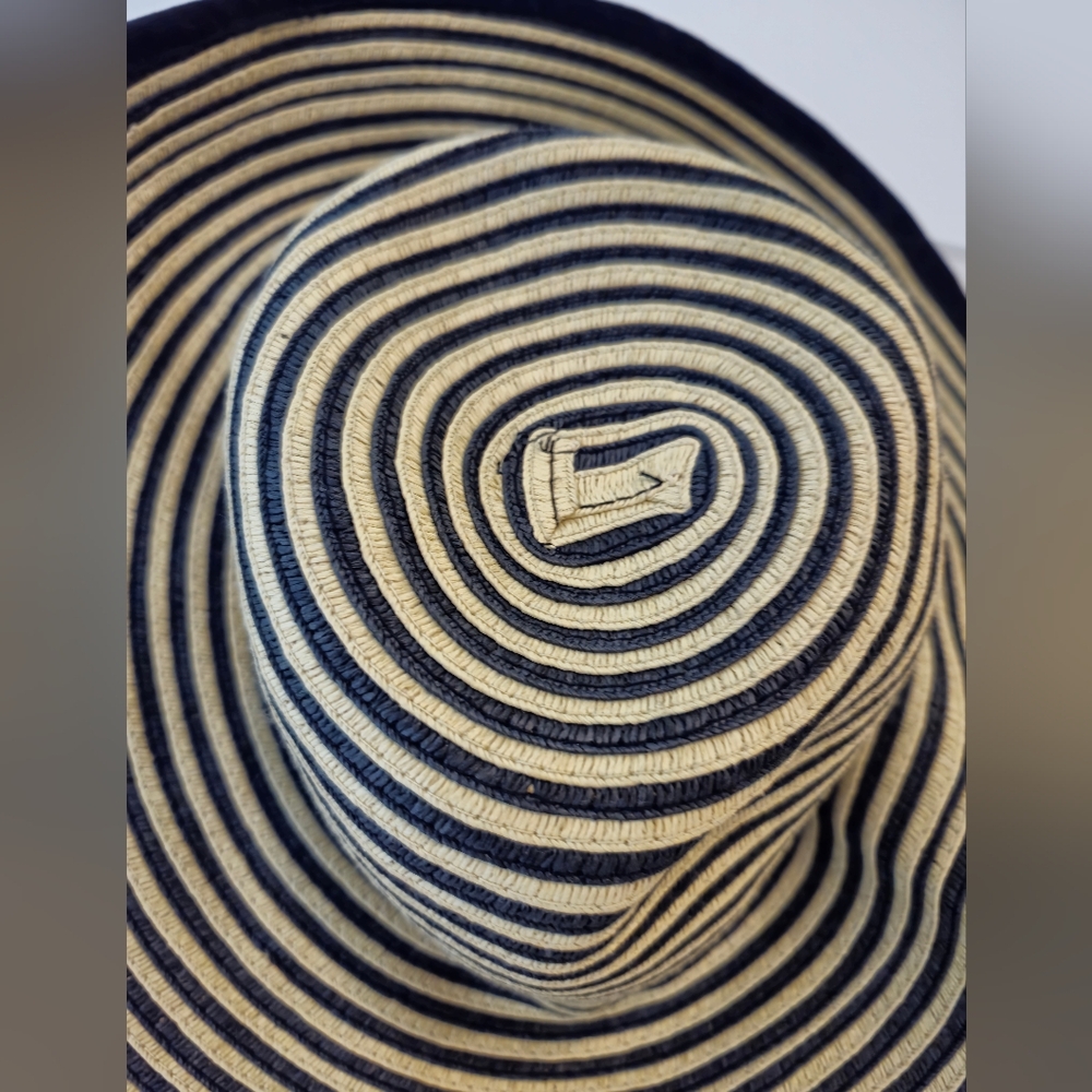 Ann Taylor Sriped Wide Brim Sun Hat - Picture 6 of 7